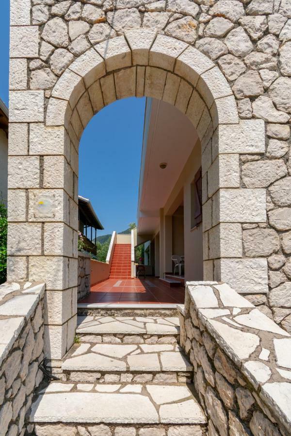Averto Lefkada City Exterior photo